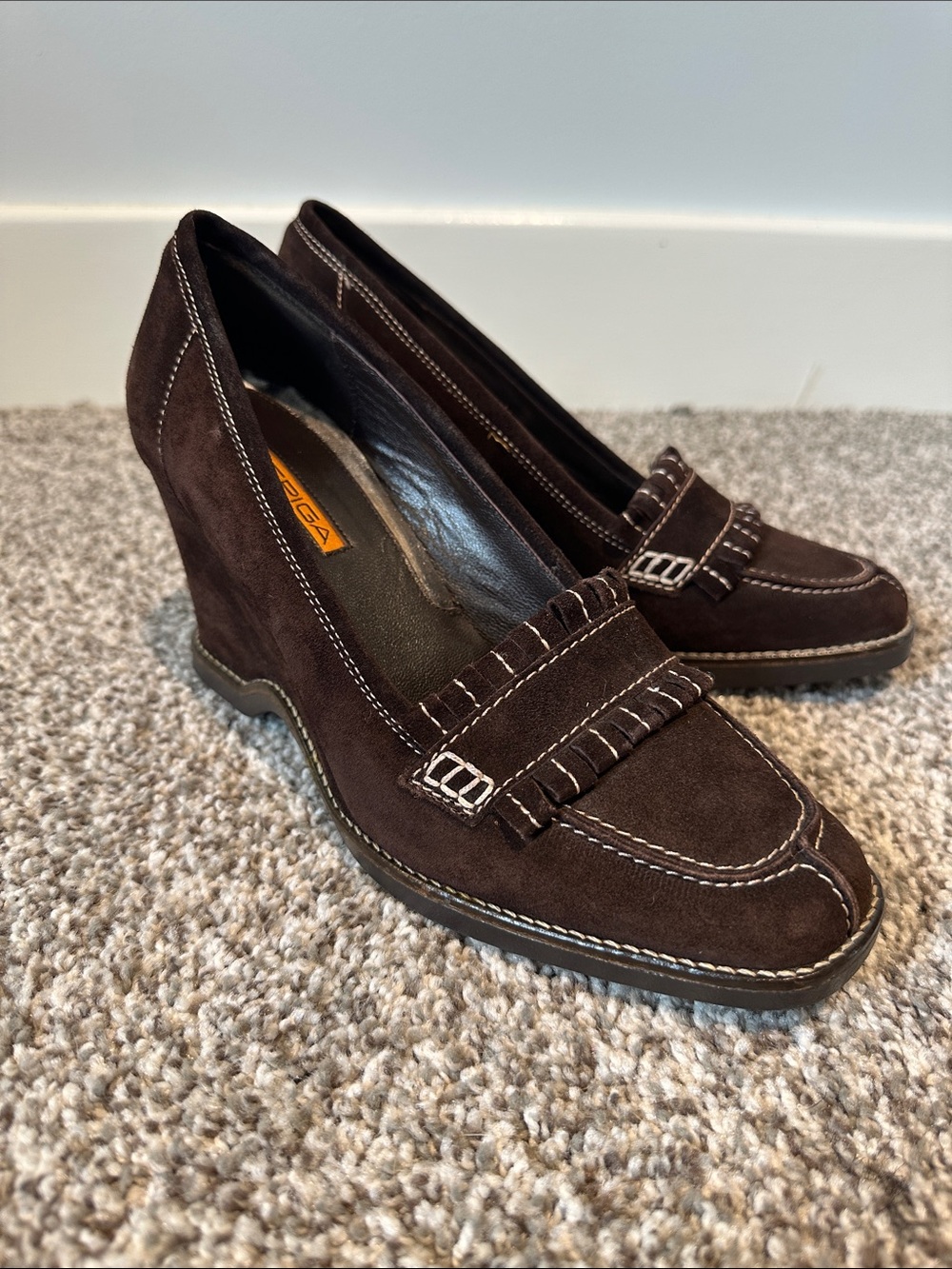 Via Spiga dark brown suede kiltie wedges 8.5